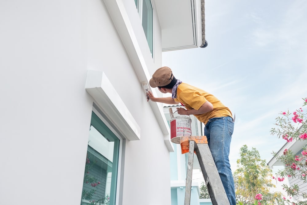 Les erreurs à éviter lors de la peinture extérieure de votre maison