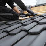 Préparer sa toiture pour l’hiver : travaux essentiels et conseils d’experts