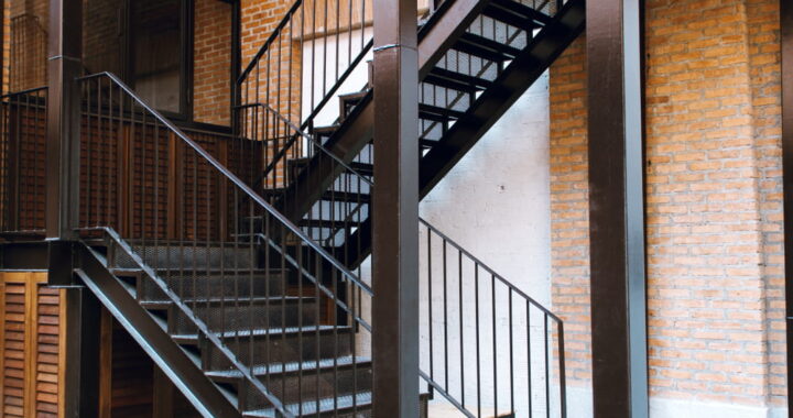escalier-metallique-sur-mesure-maison2